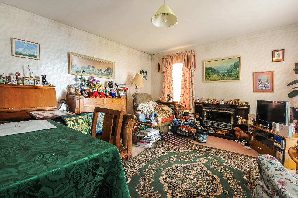 Property for Sale, East Wittering 36 Seagate Court Baileys Estate Agent